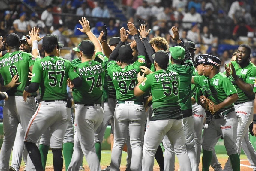 ¡Feliz cumpleaños! Las Estrellas le aguan la fiesta al Licey con un No-Hitter combinado
