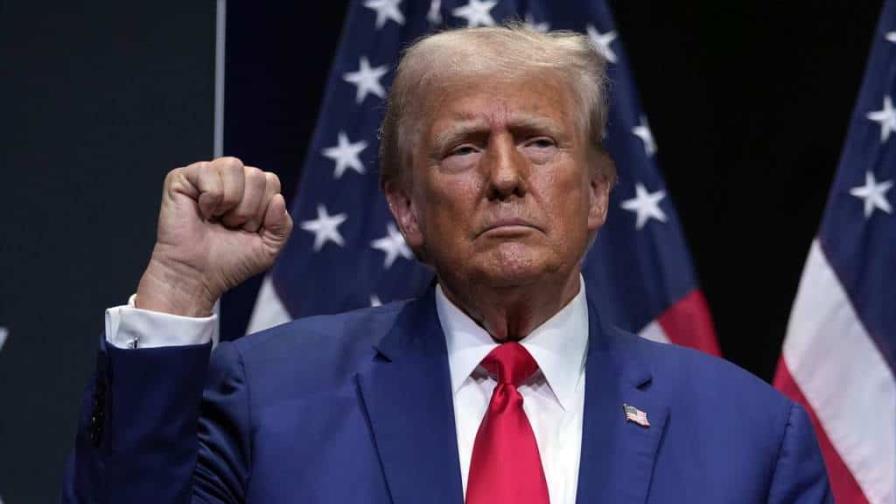 Trump dice que si el acuerdo con Irán falla, lanzará una ofensiva «más grande y más fuerte»