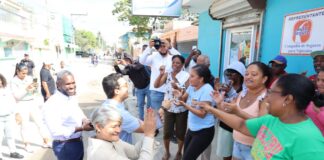 Director de INAPA supervisa trabajos en drenaje pluvial de la antigua calle 20