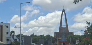 Miles de feligreses visitan hoy la Basílica en Higüey, en el Día de la Altagracia