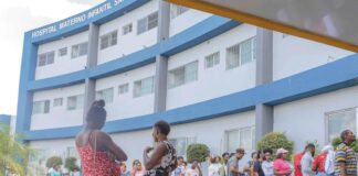 Buscan prohibir la entrada a mujeres extranjeras con más de seis meses de embarazo