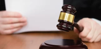 Condenan a 36 años a hombre que mató a machetazos a su compatriota en Hato Mayor