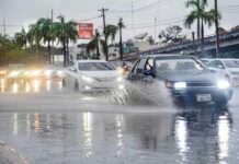Fuertes aguaceros amenazan con inundaciones y crecidas de ríos en varias provincias