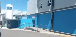 Explosión por presunto escape de gas deja mujer y su hija en estado crítico en Santiago