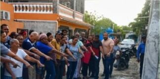 Comunitarios en el sector Punta de Garza en SPM reclaman reparación de sus calles