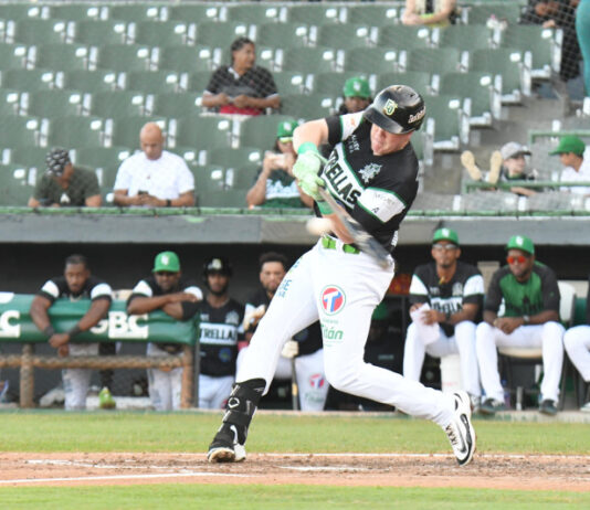 Las Estrellas Orientales vuelven a contratar a Josh Lester como importado