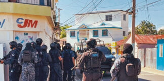 Militarizan SFM, Salcedo y otros pueblos del Cibao por jornadas de protestas