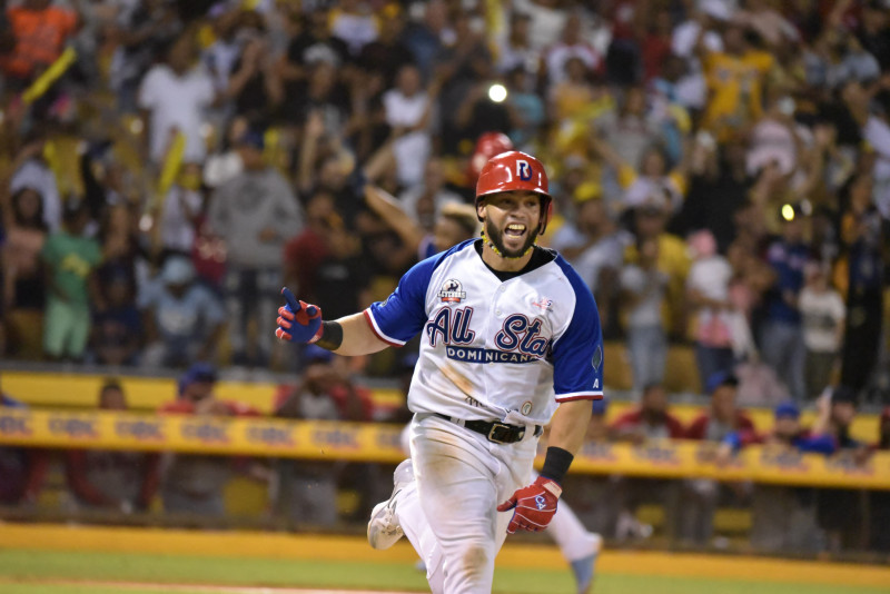 El equipo de la Republica Dominica le gana a Puerto Rico en el juego de Leyendas.