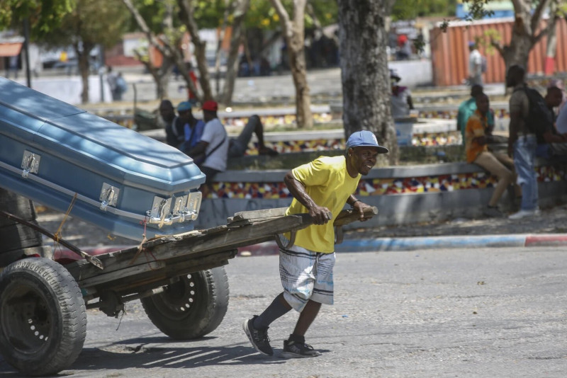 Gobierno de Panamá anuncia cierre temporal de embajada en Haití.
