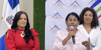Nueva presidente Adompretur juramenta directivos filiales de Samaná y Nagua