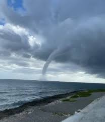 Tromba Marina se forma cerca de las costas de La Romana