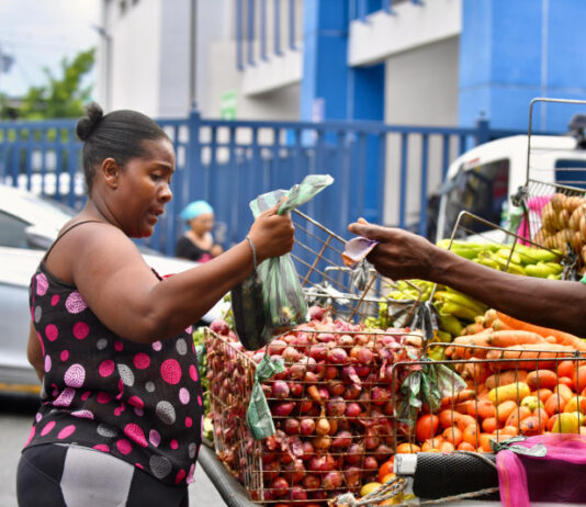 Alzas en productos de primera necesidad tiene a las amas de casa al coger el monte