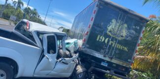 Dos vehículos colisionaron la tarde de este jueves en el boulevard de Juan Dolio