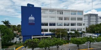 Día del Trabajo será laborable y feriado se traslada al lunes 4