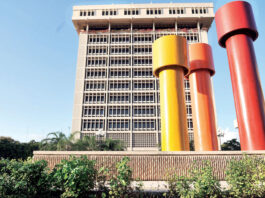 Analista del BC afirma política monetaria ha sustentado la estabilidad que exhibe la economía