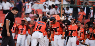 Toros vencen a los Leones y empatan en la cima del Round Robin
