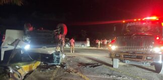 Volcadura de minibús deja tres heridos en el Cruce de Manatí en Bávaro