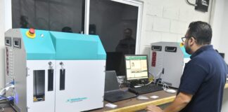 JCE inicia calibración y personalización de primeras máquinas que imprimirán la nueva cédula