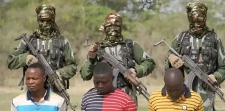 Estado Islámico asesina a 11 cristianos y quema una iglesia en Nigeria tras bombardeos de EE. UU.