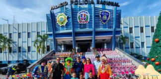 Asociación de Esposas Oficiales de la Policía Nacional celebra el Día de los Santos Reyes