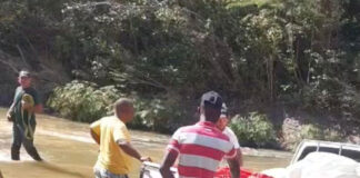 Haitianos se movilizan y bloquean carretera internacional en Tilory