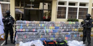 DNCD decomisa drogas y apresa a varios narcos