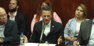 Capriles dice que no habrá transición en Venezuela sin garantías de libertades personales