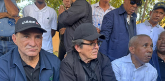 Pensionados marchan al Palacio en reclamo de pensiones, aumento salarial y reintegros