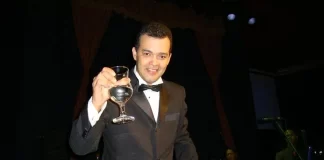 Dejan fuera de nominaciones premios soberano a Alex Bueno y este reacciona