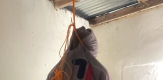 Encuentran hombre ahorcado en el barrio México de SPM, próximo a la cancha de la Fortaleza Gral. Pedro Santana