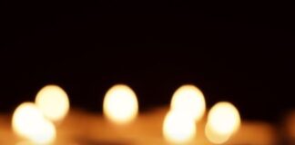 Encienden velas en Consuelo en reclamo de mejoras de la carretera y que se reduzcan los accidentes de transito