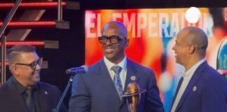 Julio César Franco, fue exaltado al salón de la fama del béisbol latino en la clase de inmortales 2025