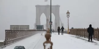 Suben a 13 las víctimas por frío extremo en Nueva York durante tormenta invernal