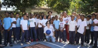 INEFI entrega canchas remozadas y revoluciona el deporte escolar en Tamayo