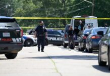 Hombre mata a 7 de sus hijos más otro menor en una casa en Luisiana, afirma la policía