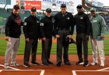 Nuevo árbitro dominicano debuta en Grandes Ligas, Félix Neón trabajó en la primera base