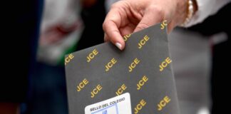 Ley promulgada por Abinader contradice criterio del TC sobre candidaturas independientes