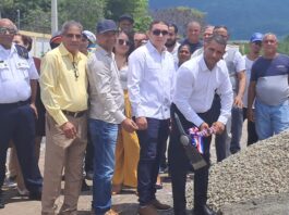 Alcalde de Las Charcas de Azua, inicia construcción de aceras y contenes; esto tras rendir cuentas