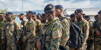 Abandonan Haití los últimos 150 policías kenianos de la misión de seguridad internacional
