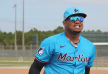 Marlins activan a Stowers y envian a Deyvison a liga menor
