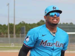 Marlins activan a Stowers y envian a Deyvison a liga menor