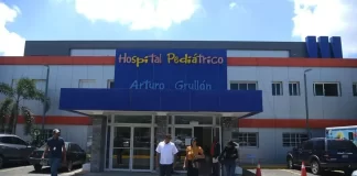 Un adolescente grave tras caer de escalera luego de que le apuntaran con una escopeta en Santiago