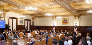 Partidos políticos tildan de «populista» y «autoritaria» la reducción de fondos