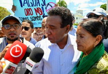 Senador de San Juan, se suma a marcha contra proyecto minero
