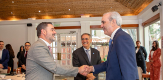 Presidente Abinader sostiene encuentro con empresarios de Costa Rica organizado