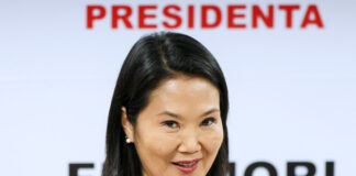 Keiko Fujimori se alza con la victoria presidencial en Perú sobre Roberto Sánchez