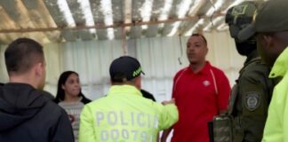Condenan varios de RD organizaban pelea de perros en Colombia