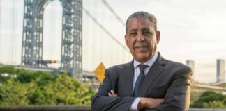Adriano Espaillat anuncia su retiro del escenario público tras perder las primarias demócratas