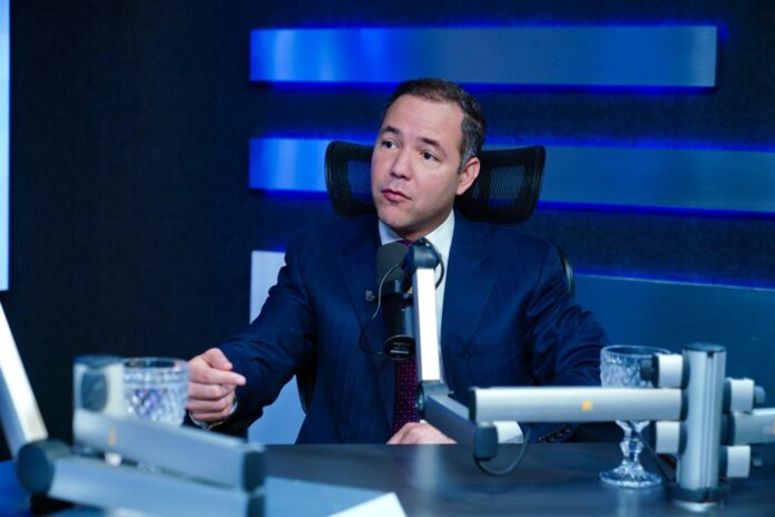 1. Johnny Pujols, secretario del PLD