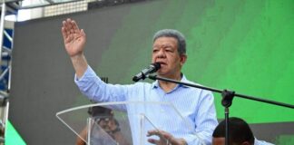 Leonel Fernández consolida el crecimiento de la Fuerza del Pueblo encabezando masivas juramentaciones en Puerto Plata